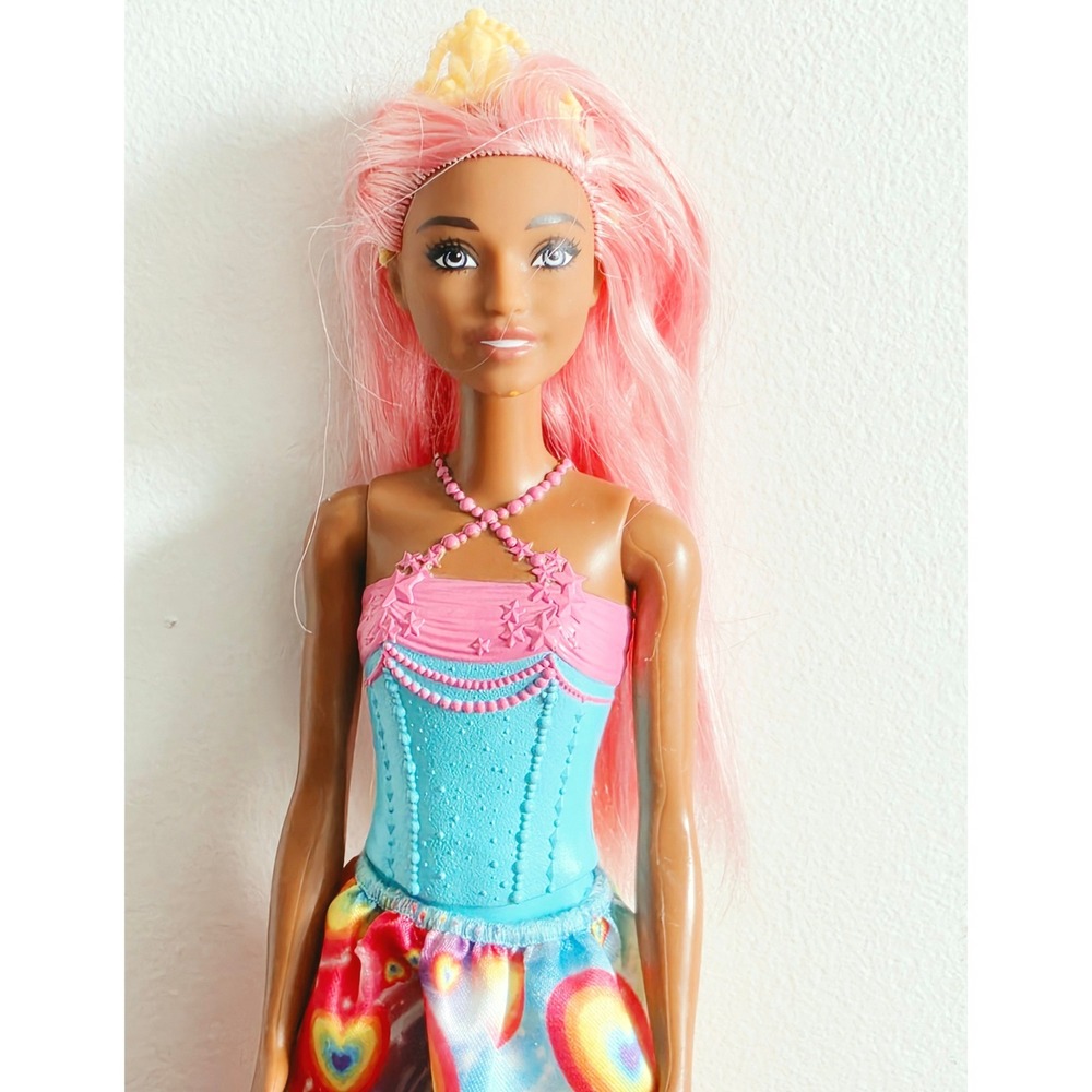 Barbie Dreamtopia Princess Doll GJB69 Pink Hair Rainbow Heart Skirt Tiara